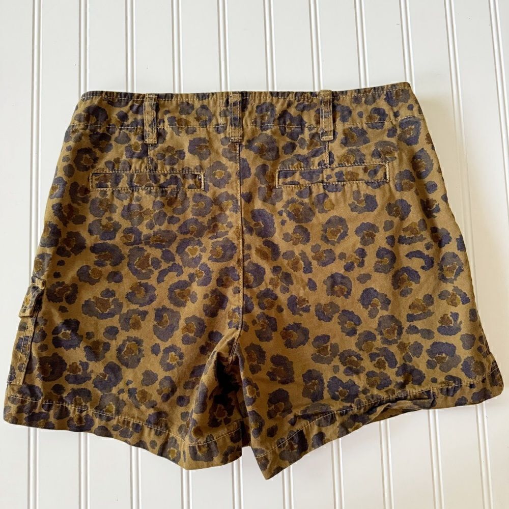 J. Crew Garment-dyed cargo short in leopard - Size 0 - Picture 2 of 5